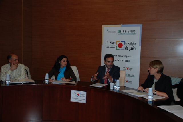 Felipe López preside la reunión con las ADRs
